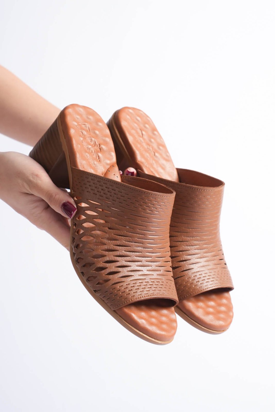 Genuine Leather Woman Slipper 9